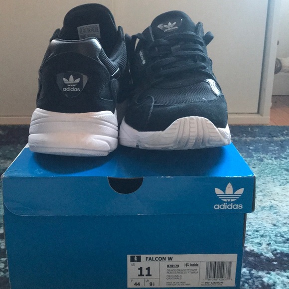 Adidas Falcon W Size 11 Black/White - Picture 2 of 5